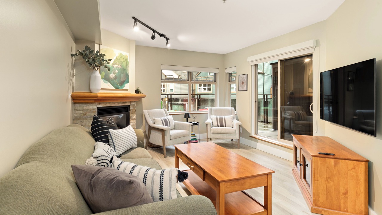 Photo of Livingroom in Whistler Creekside