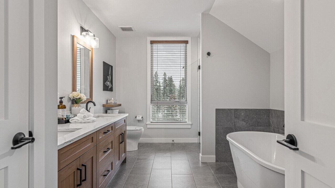 Photo of Bathroom in Canmore