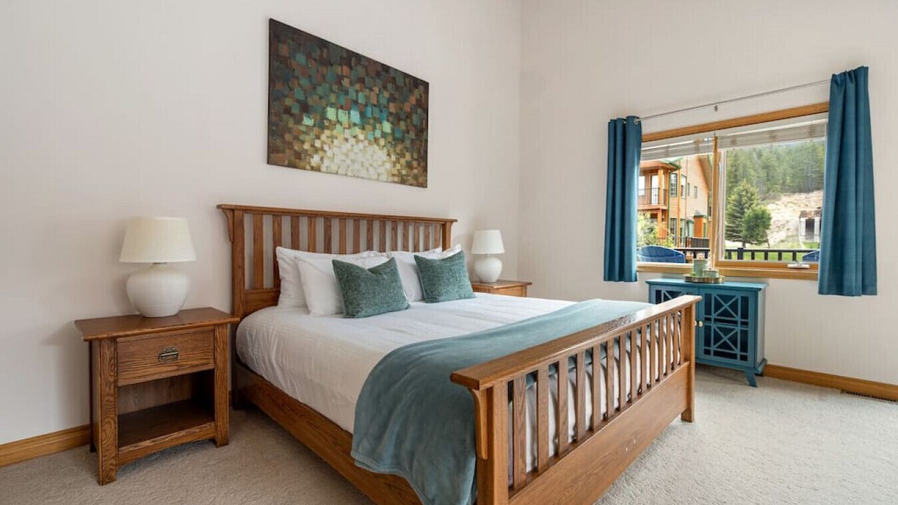 Photo of Bedroom in East Kootenay