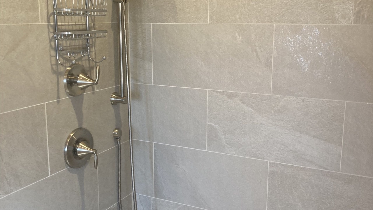 Photo of Bathroom in Osoyoos
