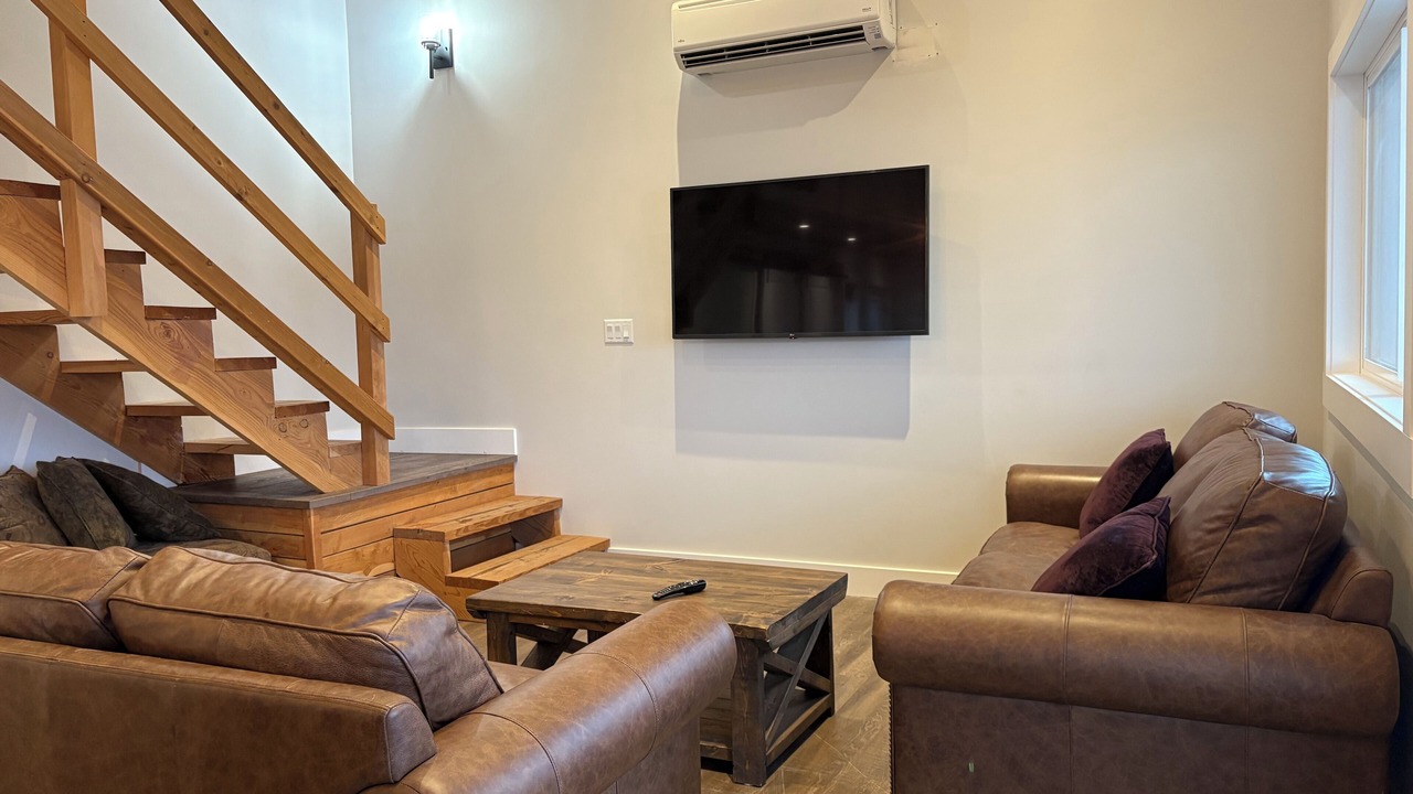 Photo of Livingroom in Osoyoos