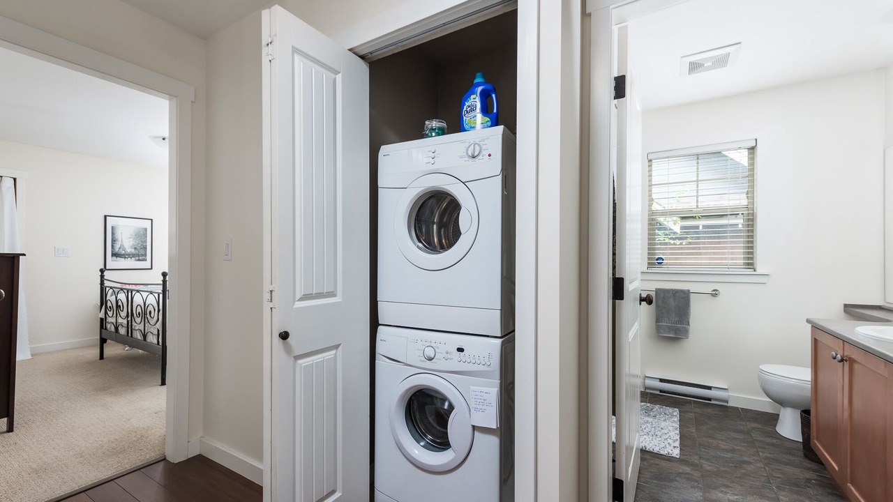 Photo of Bathroom in Lindell Beach