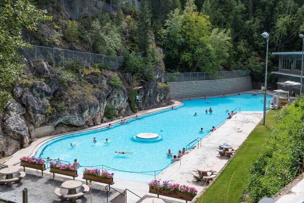 Photo of Outdoor in Radium Hot Springs