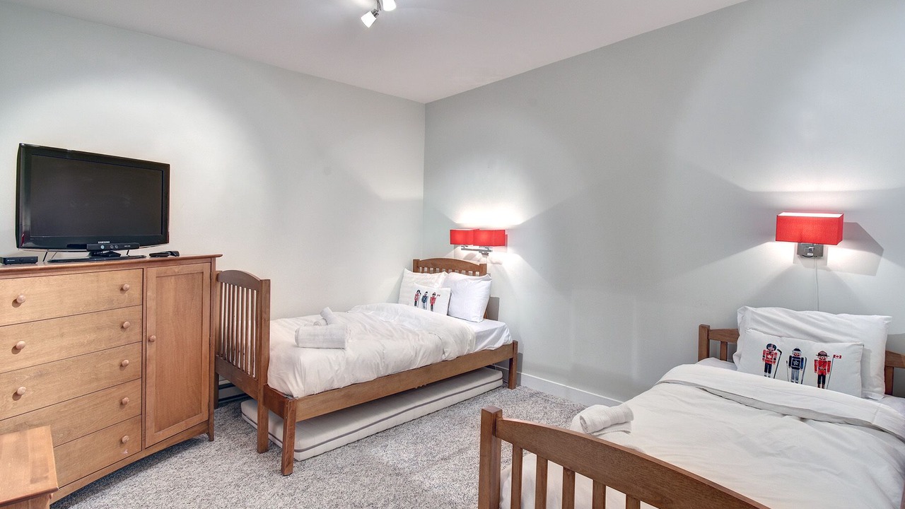 Photo of Bedroom in Tremblant-Les-Eaux