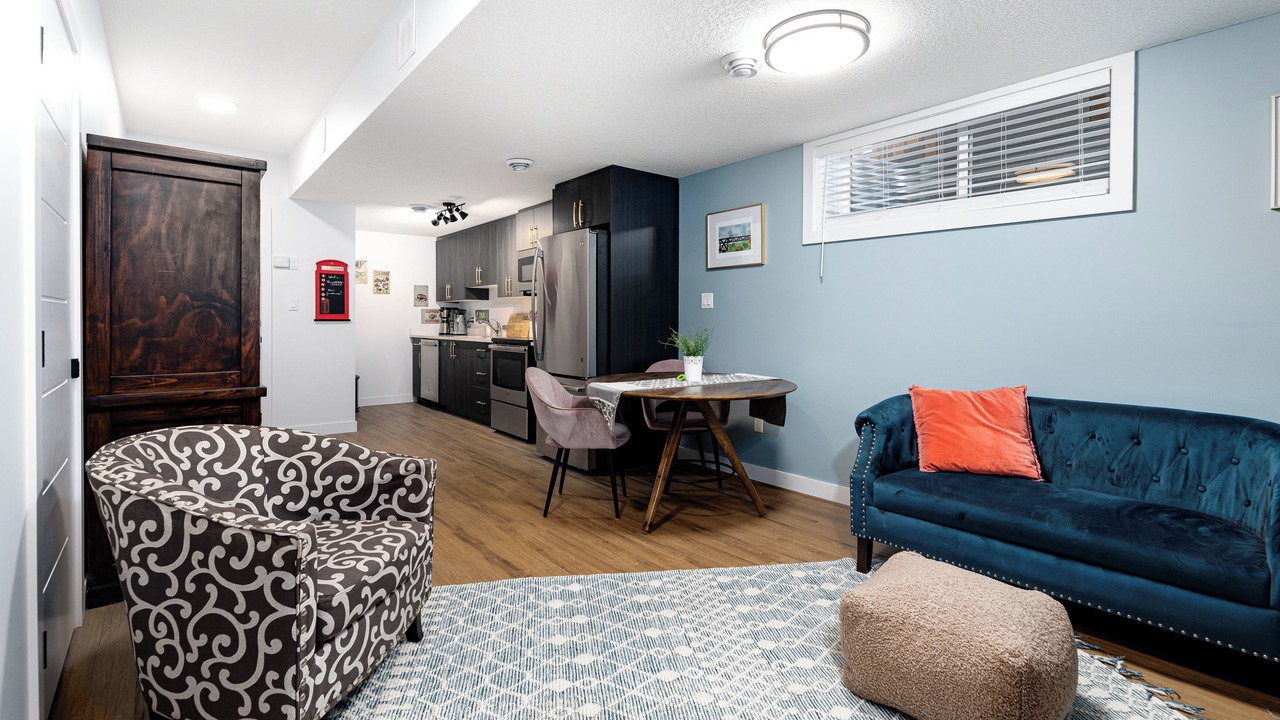 Photo of Livingroom in Southeast Edmonton