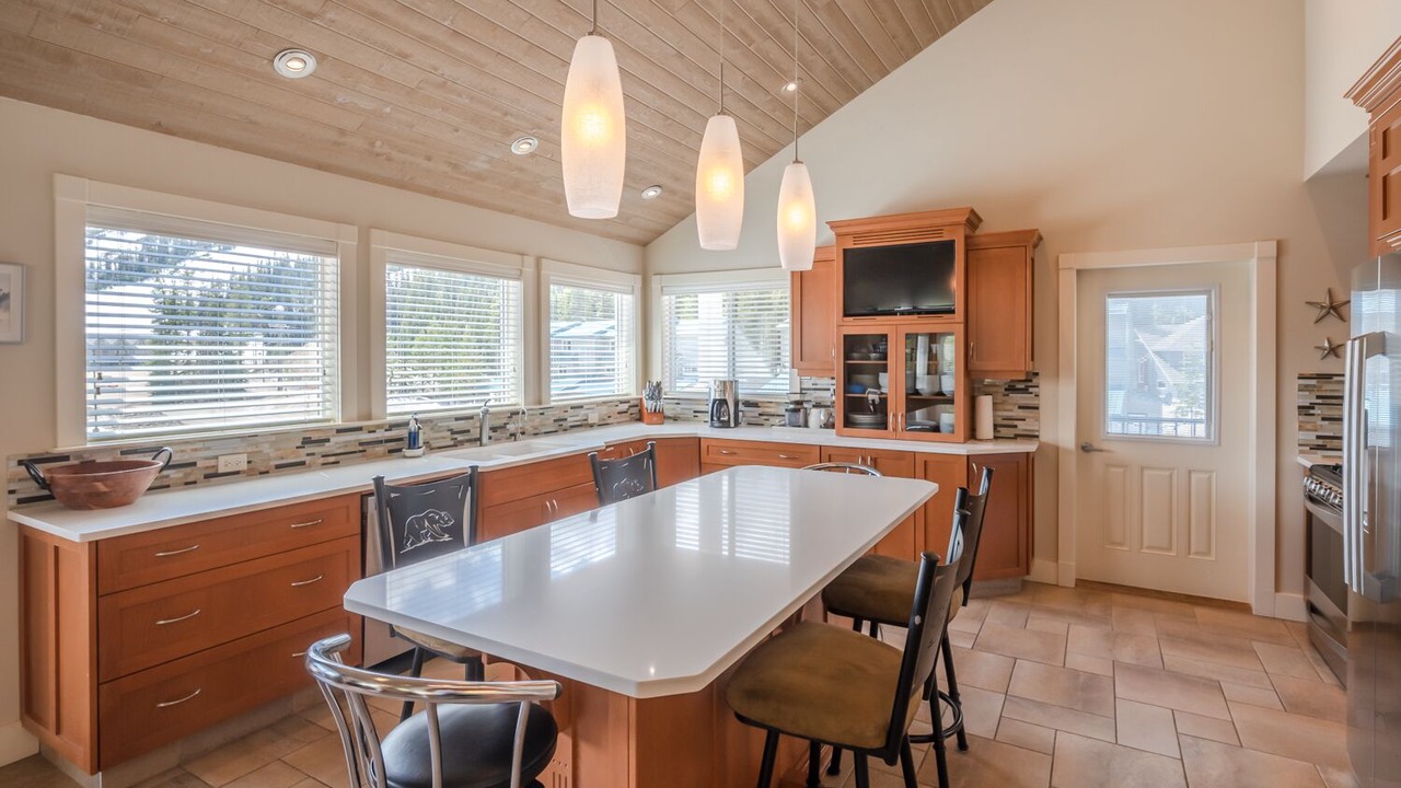 Photo of Kitchen in Apex Mountain