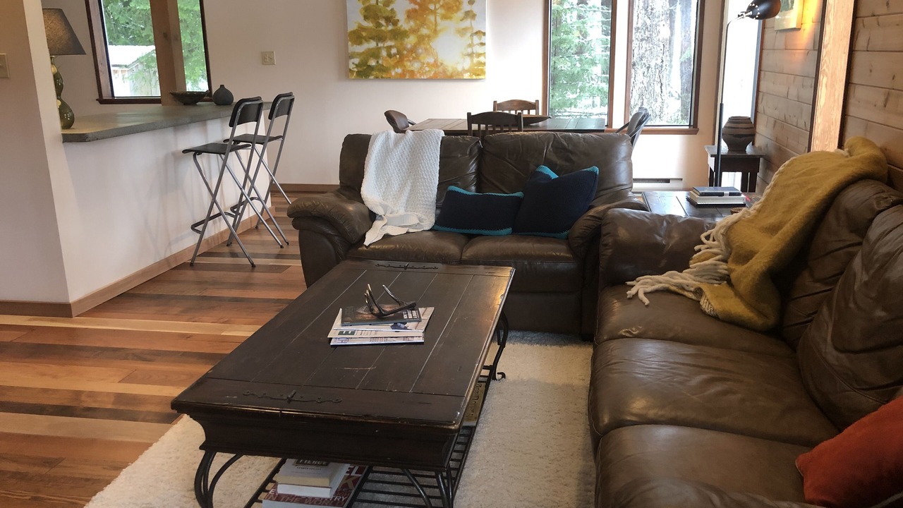 Photo of Livingroom in Comox