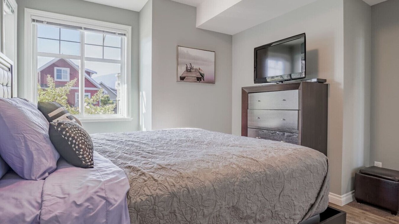 Photo of Bedroom in Osoyoos