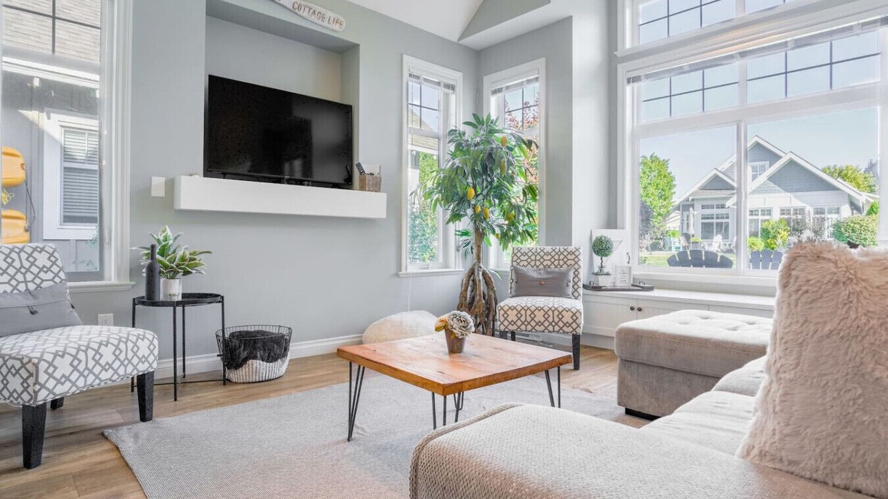 Photo of Livingroom in Osoyoos