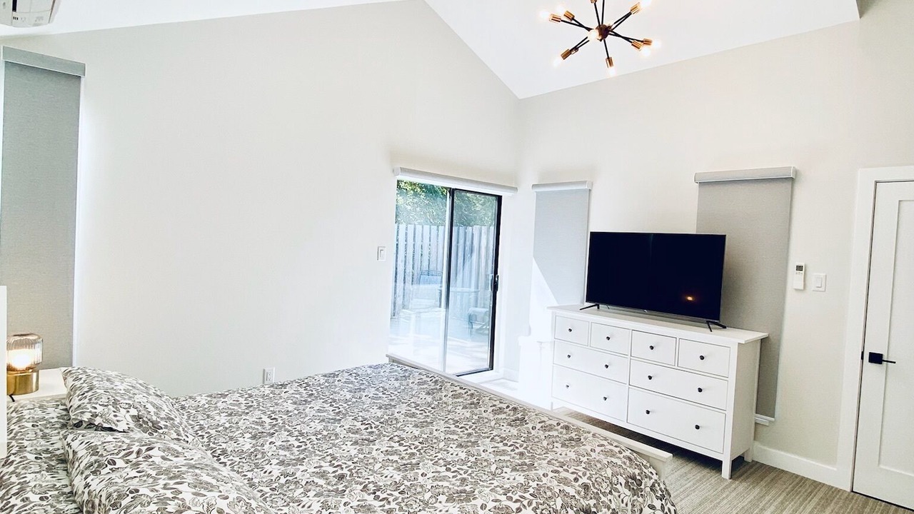 Photo of Bedroom in Sandy Hook