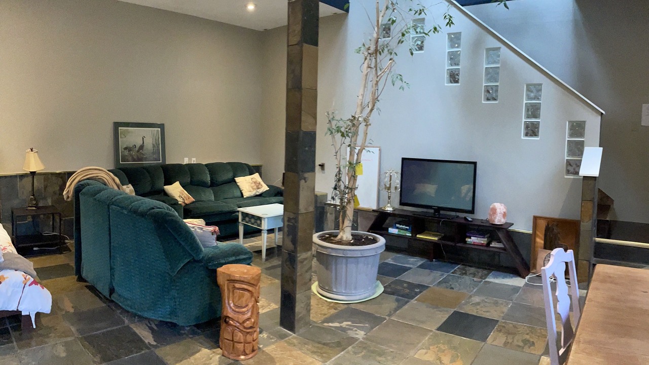 Photo of Livingroom in East Sooke