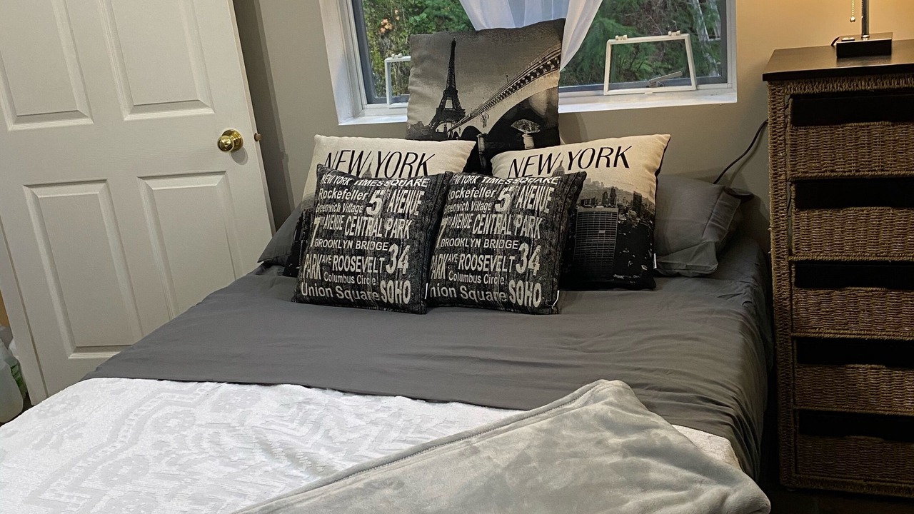 Photo of Bedroom in East Sooke