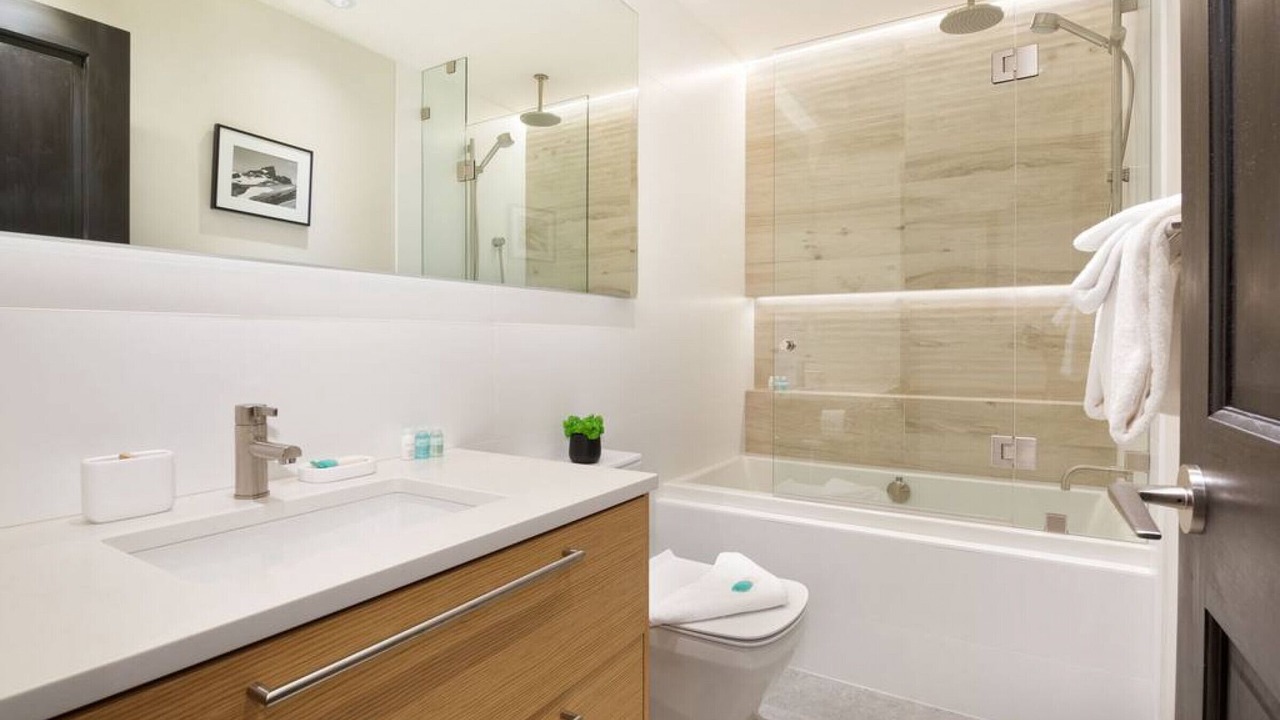 Photo of Bathroom in Upper Village