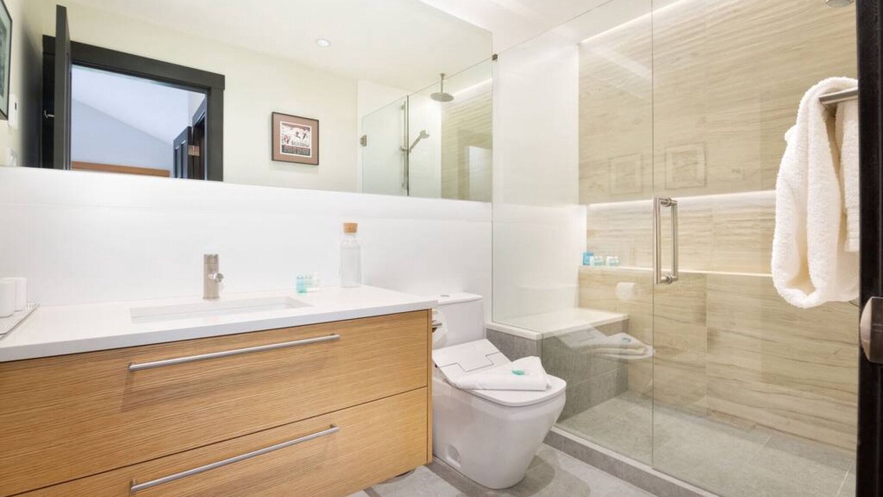 Photo of Bathroom in Upper Village