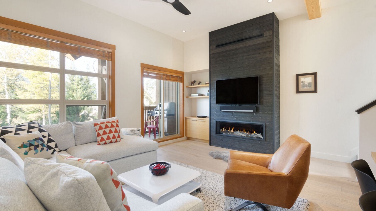 Photo of Livingroom in Upper Village