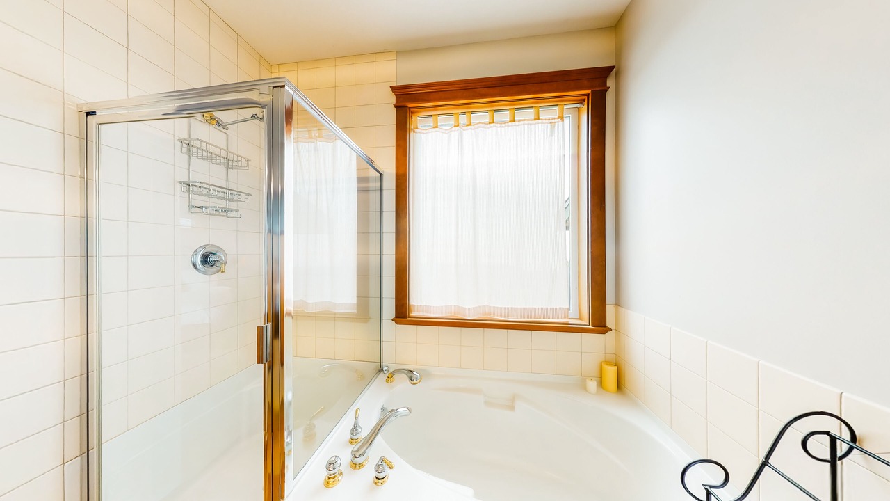 Photo of Bathroom in Big White Ski Resort