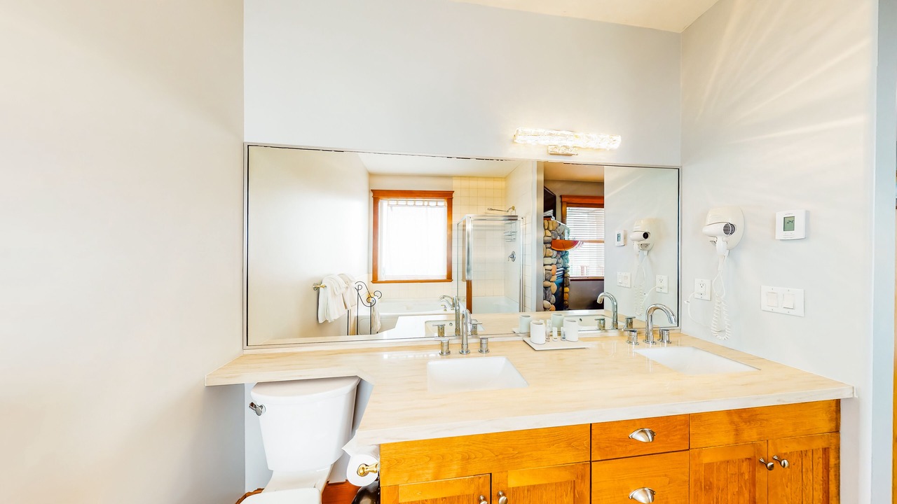 Photo of Bathroom in Big White Ski Resort