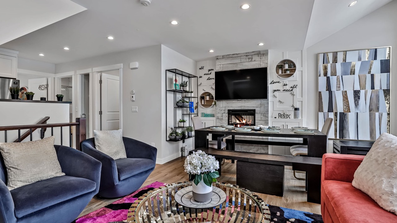 Photo of Livingroom in Teepee Town