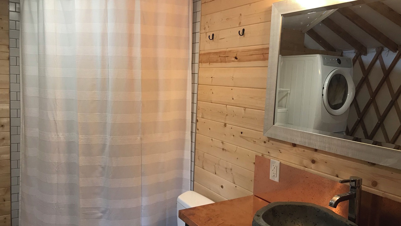 Photo of Bathroom in Golden