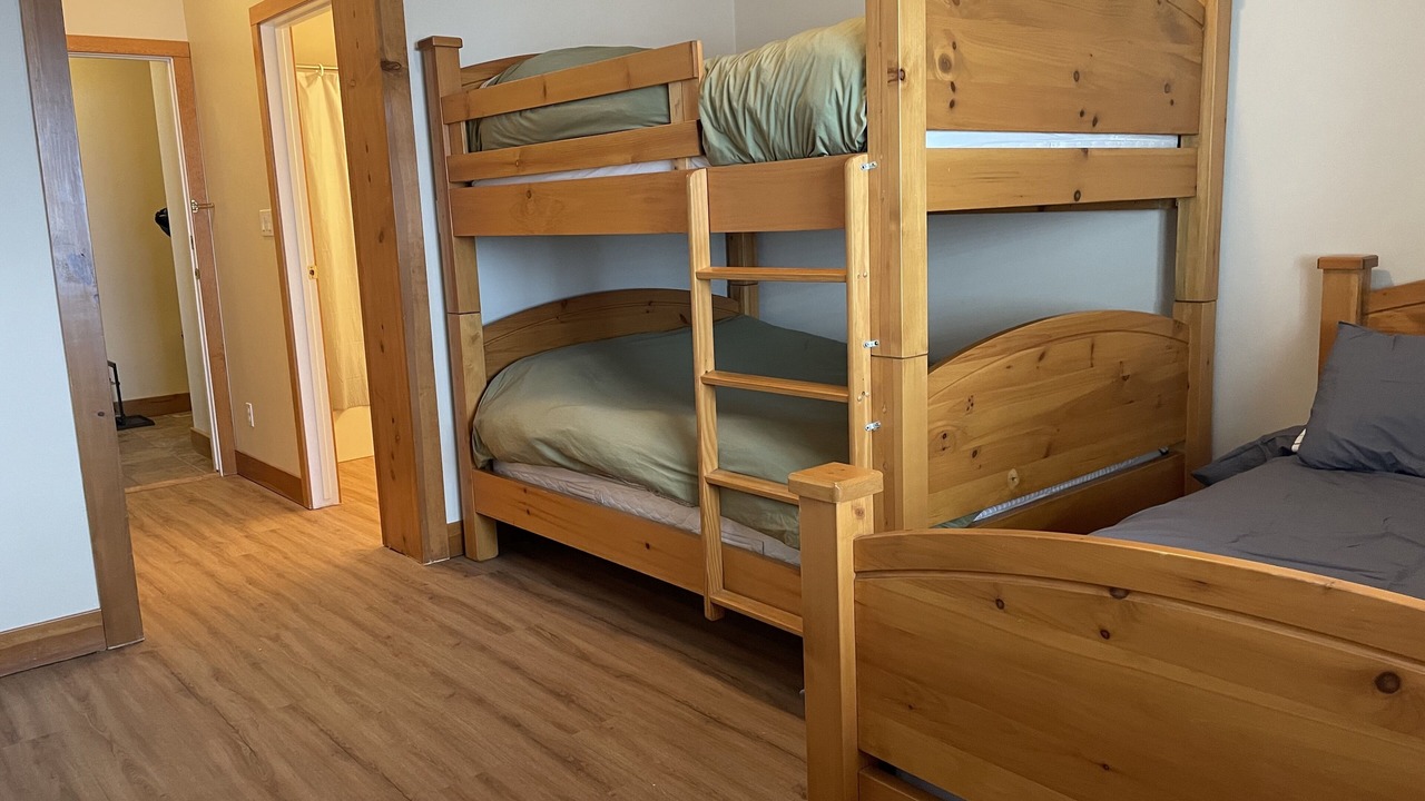 Photo of Bedroom in East Kootenay