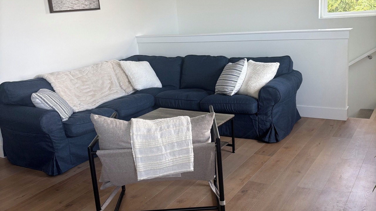 Photo of Livingroom in Malahat