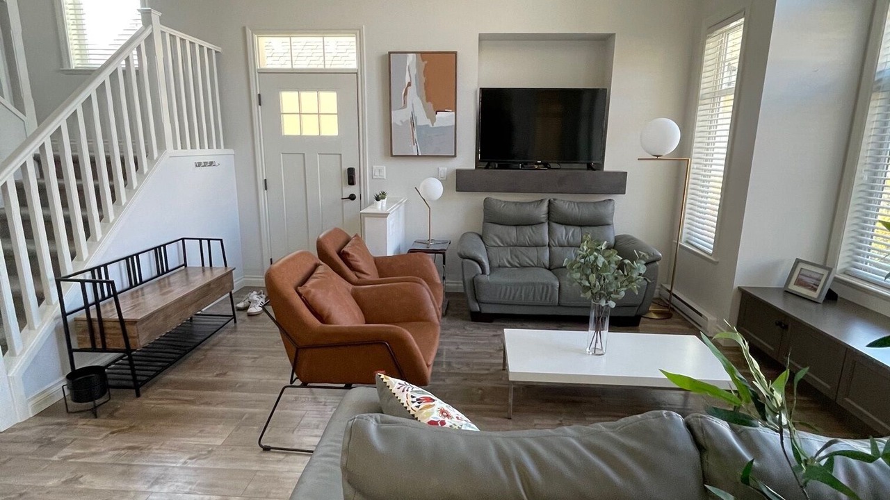Photo of Livingroom in Osoyoos