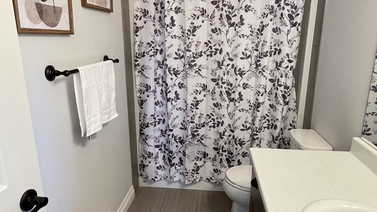 Photo of Bathroom in Osoyoos