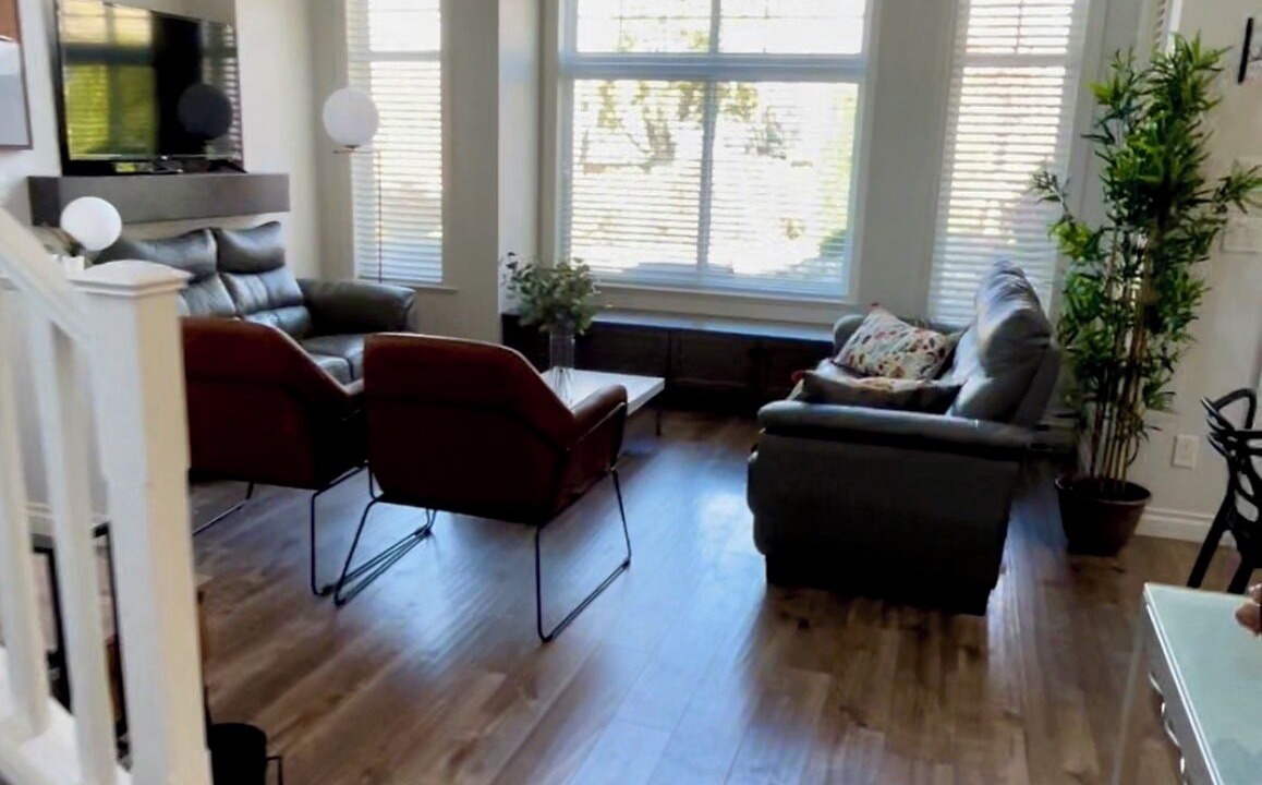 Photo of Livingroom in Osoyoos