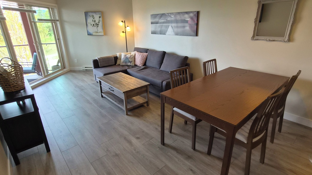 Photo of Livingroom in Central Okanagan
