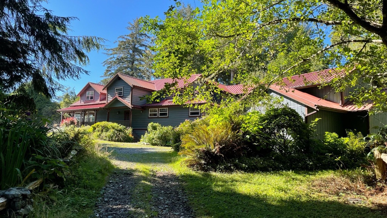 Photo of Others in Bamfield
