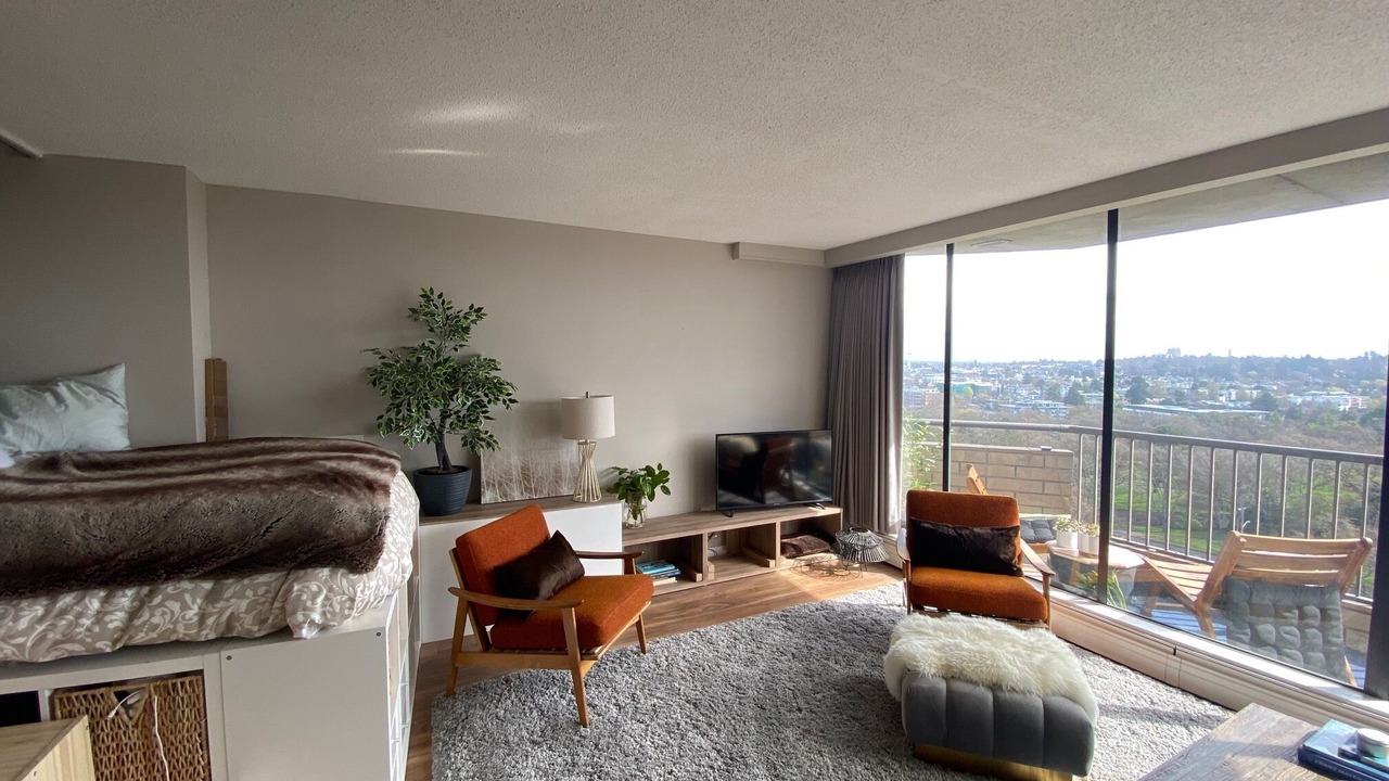 Photo of Bedroom in James Bay