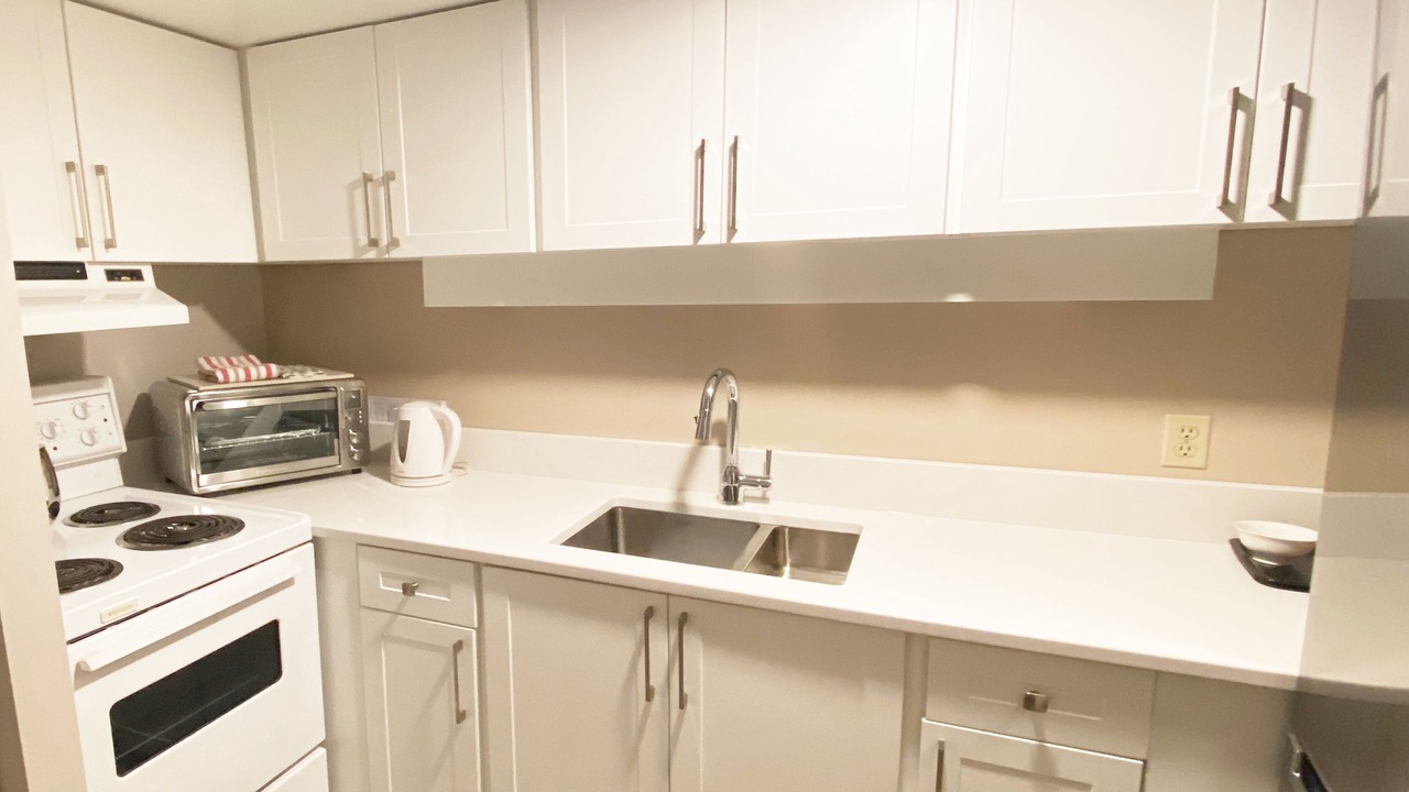 Photo of Kitchen in James Bay