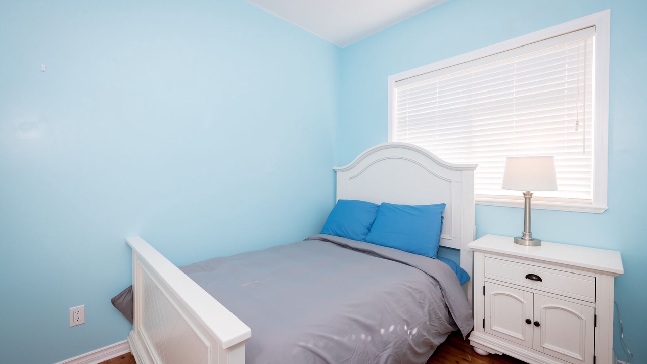 Photo of Bedroom in Campbell River