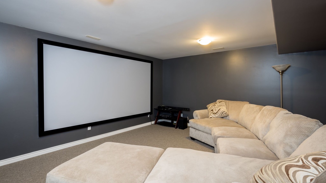 Photo of Livingroom in Campbell River