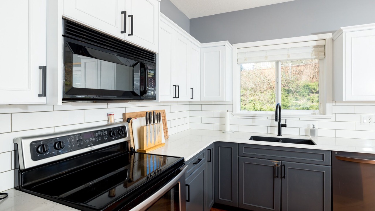 Photo of Kitchen in Campbell River