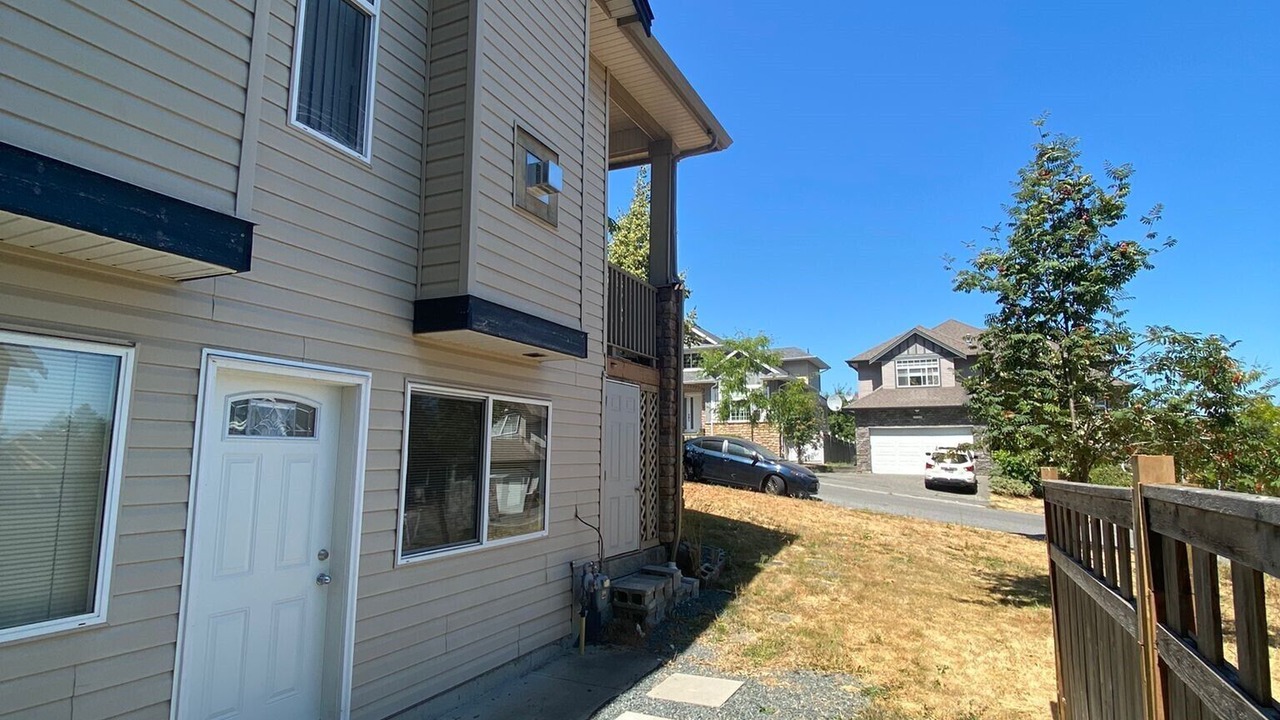 Photo of Outdoor in Townline Hill