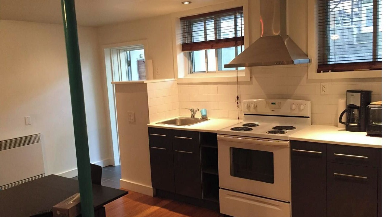 Photo of Kitchen in La Petite-Patrie