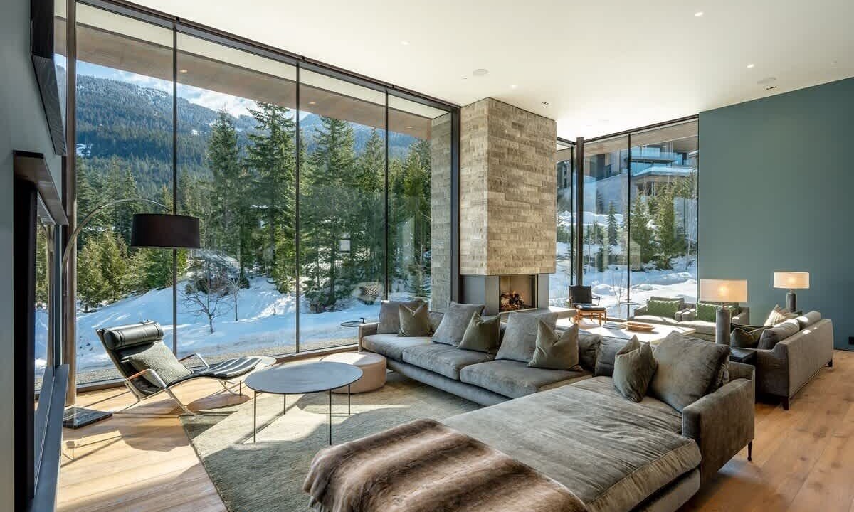 Photo of Livingroom in Whistler Creekside