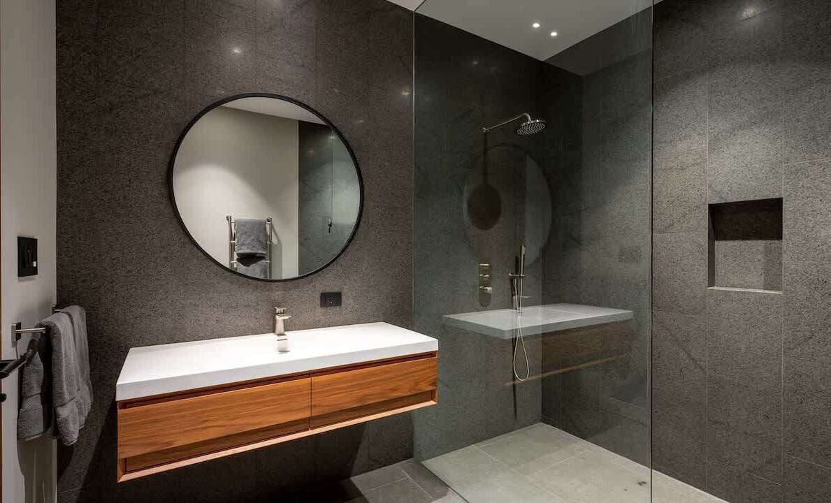 Photo of Bathroom in Whistler Creekside