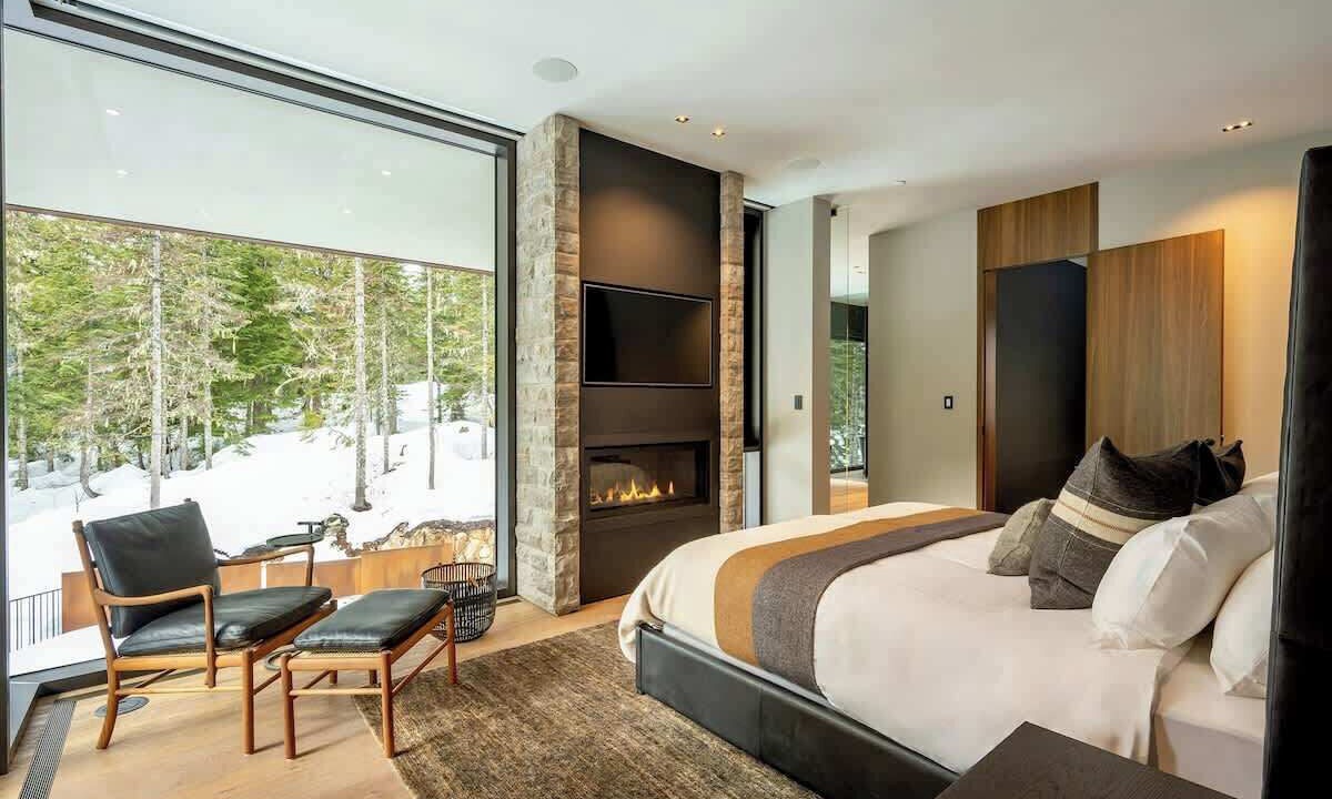 Photo of Livingroom in Whistler Creekside