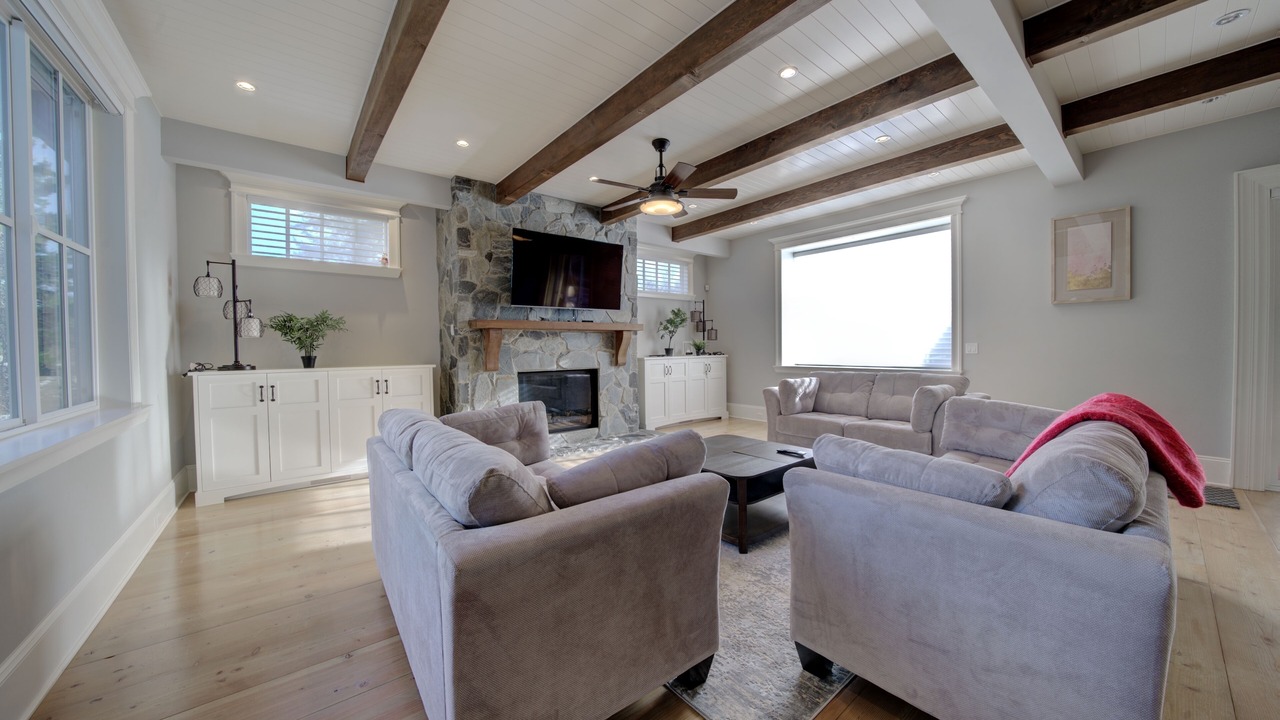 Photo of Livingroom in Surrey