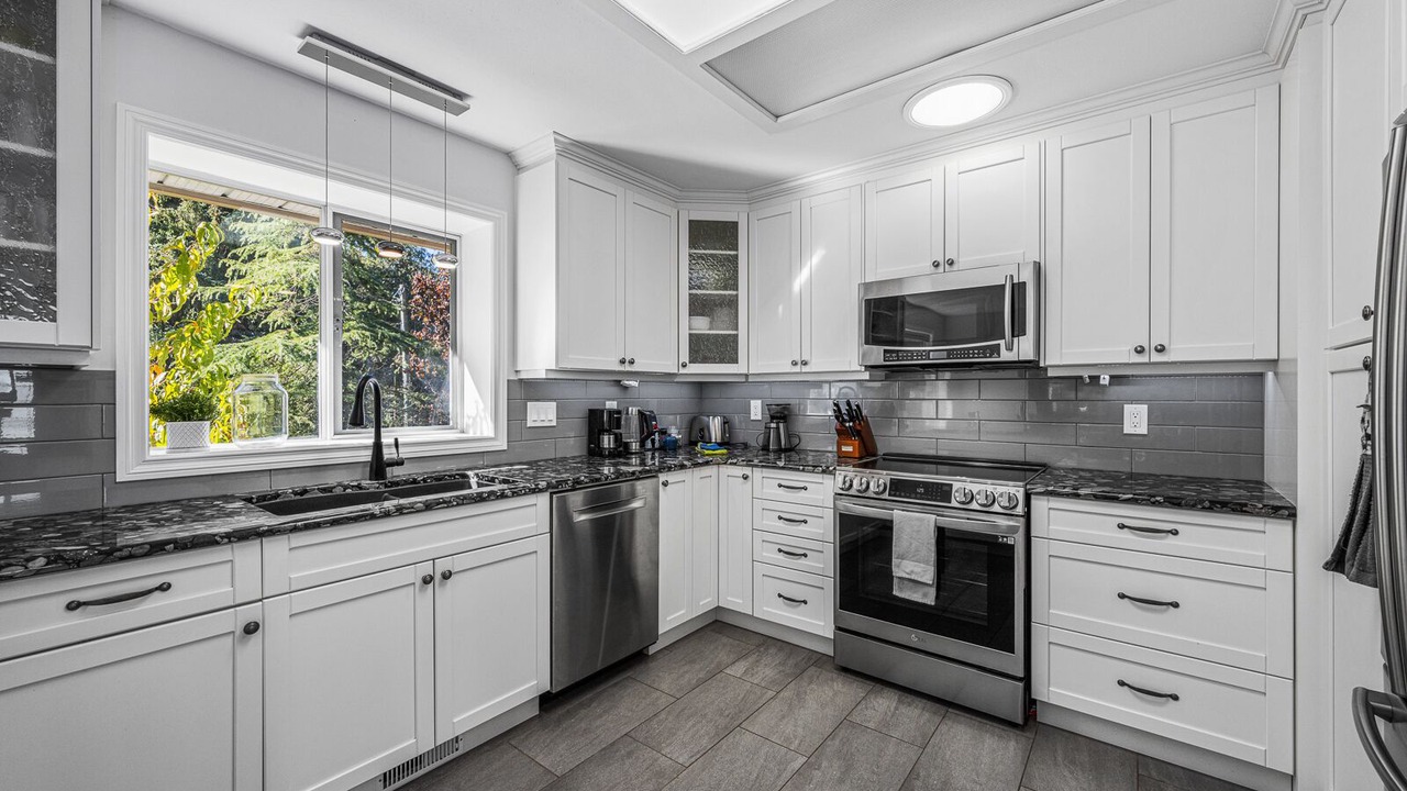 Photo of Kitchen in Courtenay