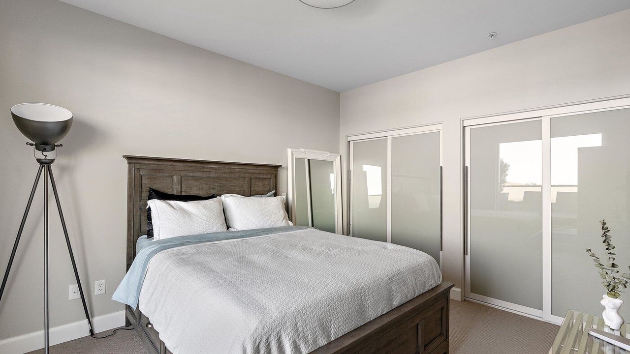 Photo of Bedroom in Downtown Victoria