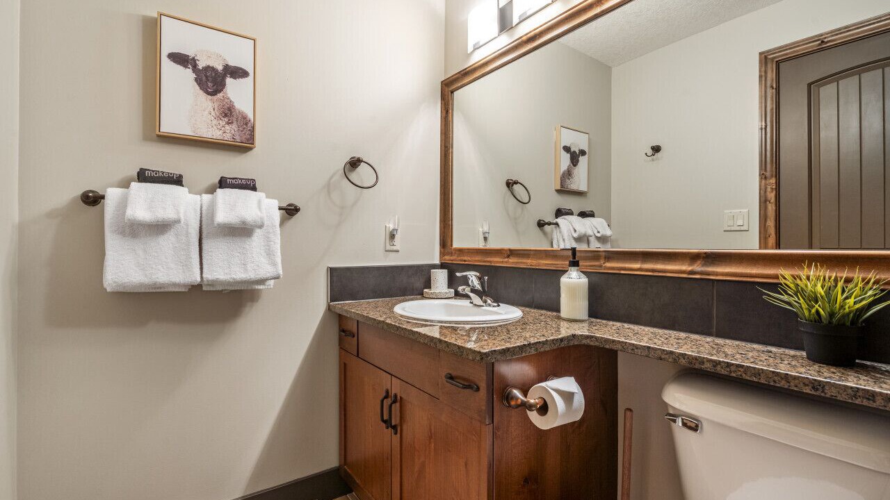 Photo of Bathroom in Radium Hot Springs