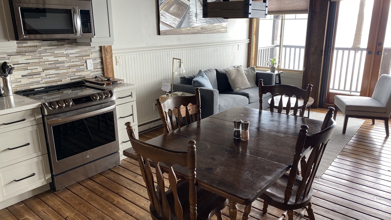 Photo of Livingroom in Central Okanagan