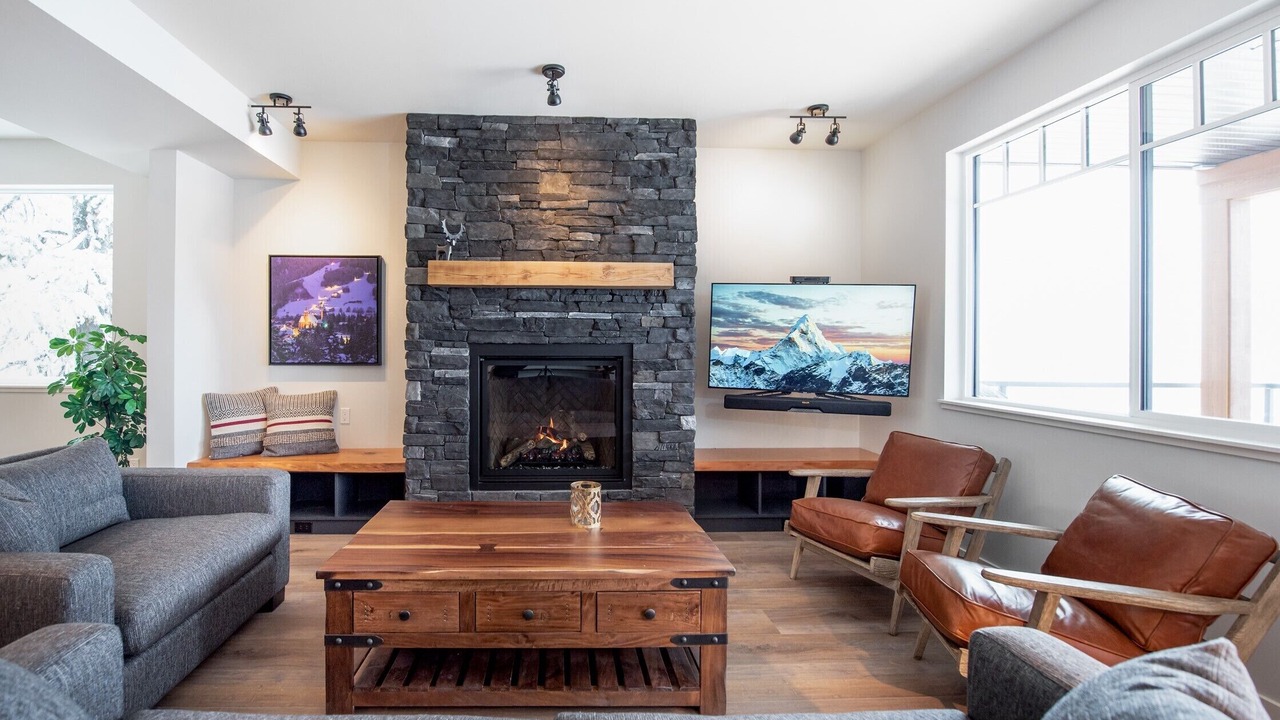Photo of Livingroom in Silver Star Mountain