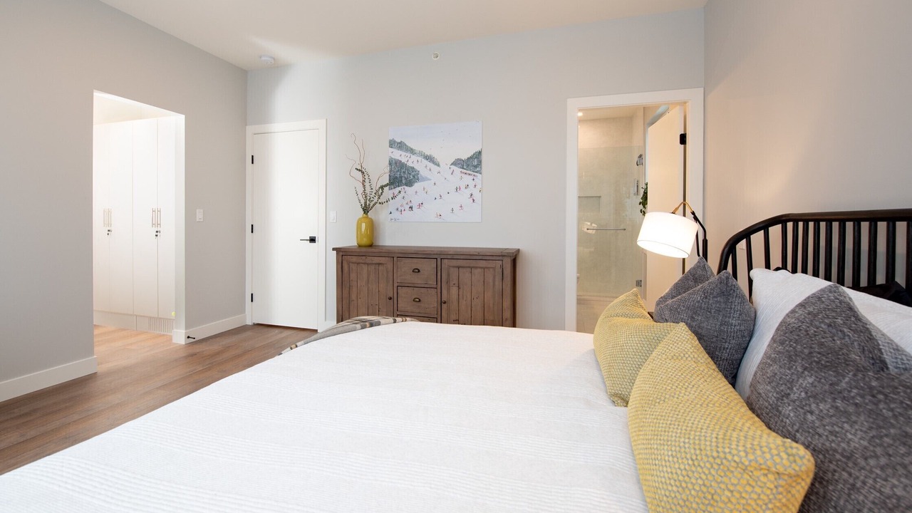 Photo of Bedroom in Silver Star Mountain