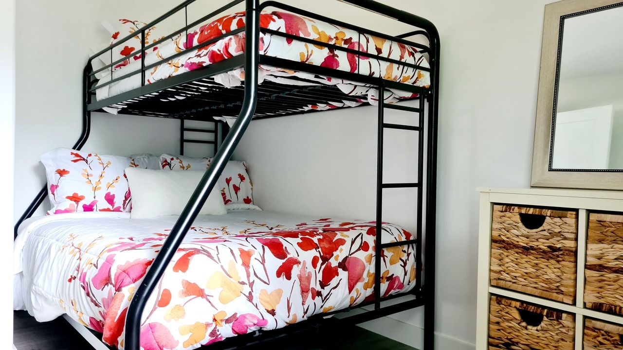 Photo of Bedroom in Swansea Point