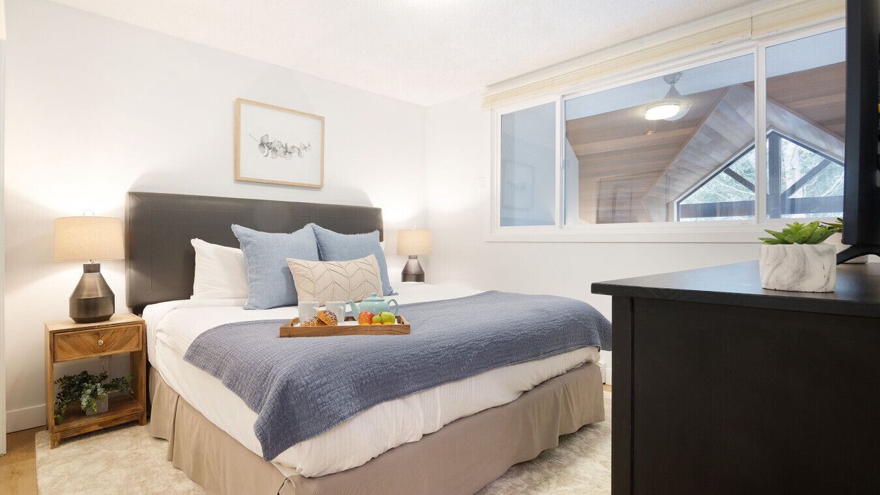 Photo of Bedroom in Upper Village