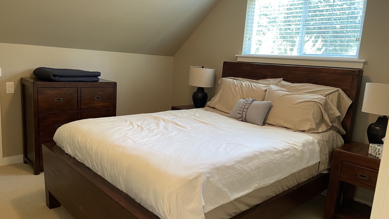 Photo of Bedroom in Lindell Beach